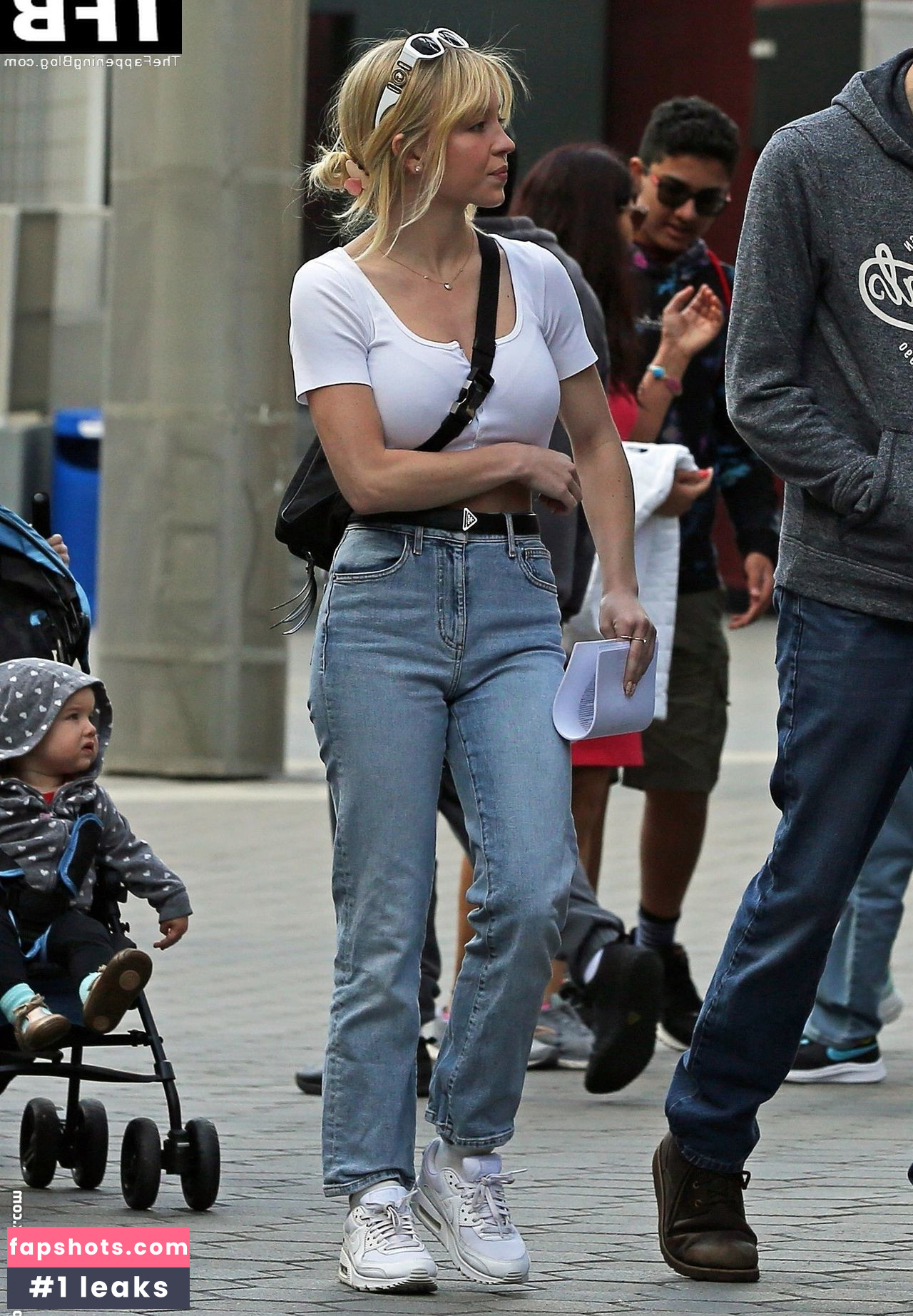 Sydney Sweeney gallery photo #5874