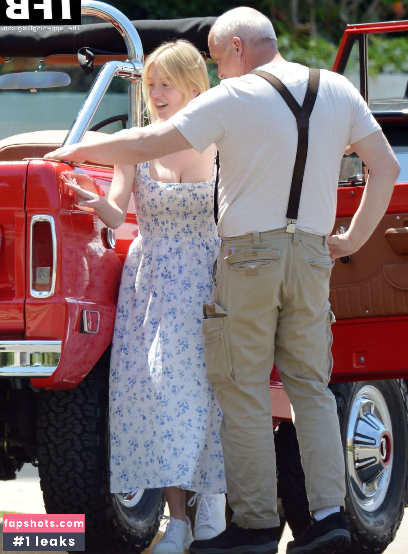 Sydney Sweeney gallery photo #5894