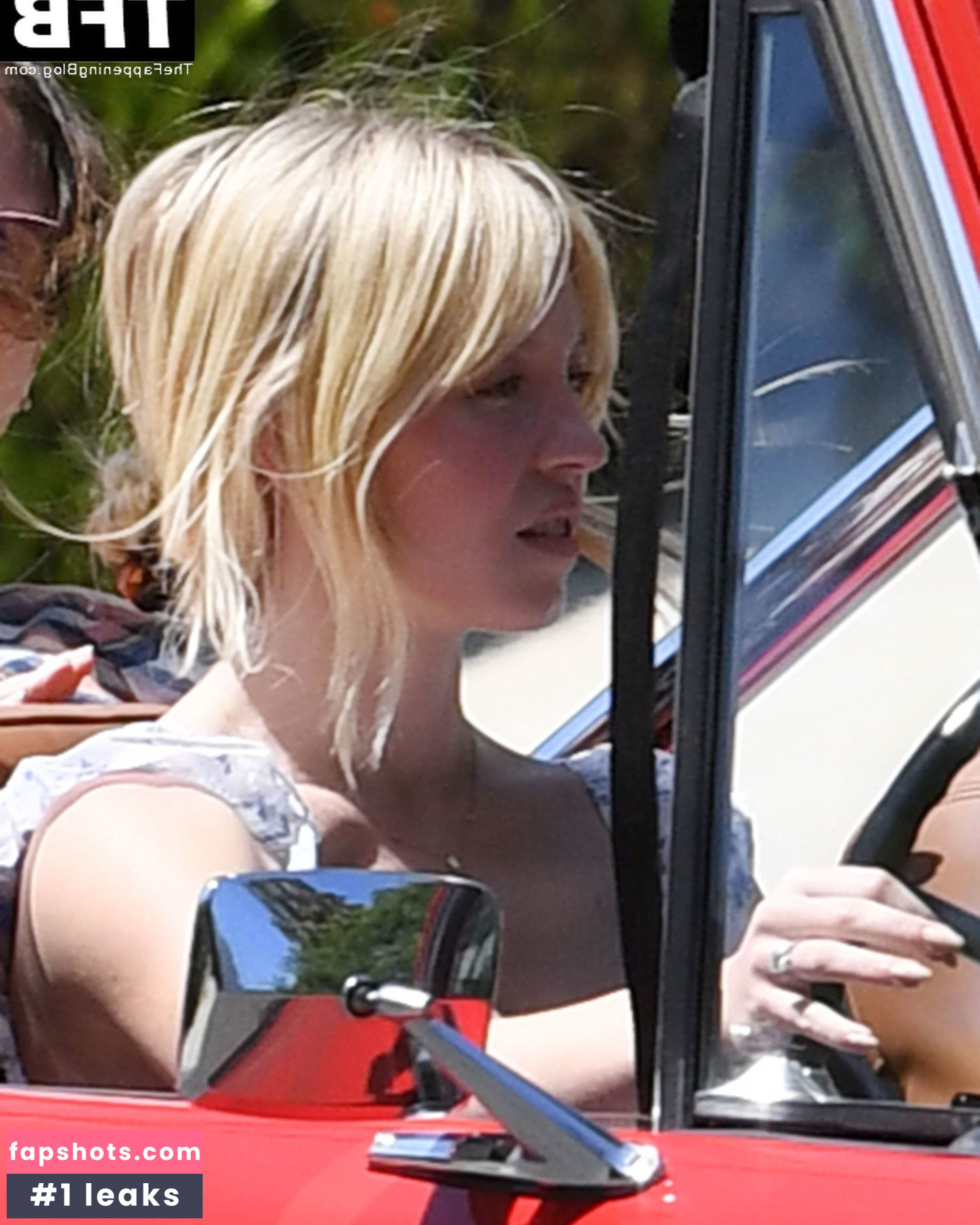 Sydney Sweeney gallery photo #5913