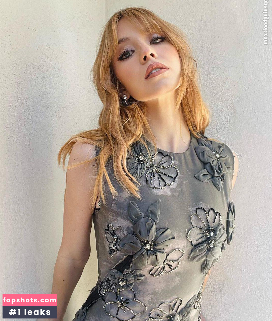 Sydney Sweeney gallery photo #6140