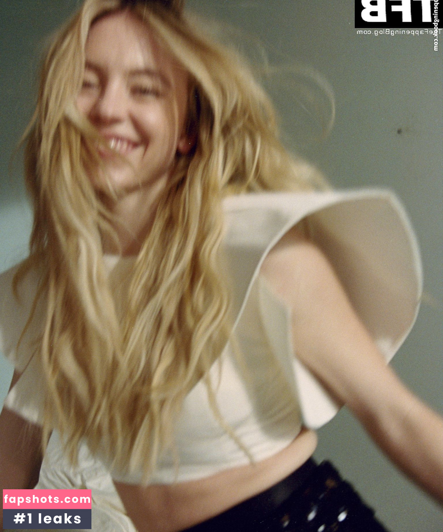 Sydney Sweeney gallery photo #6151