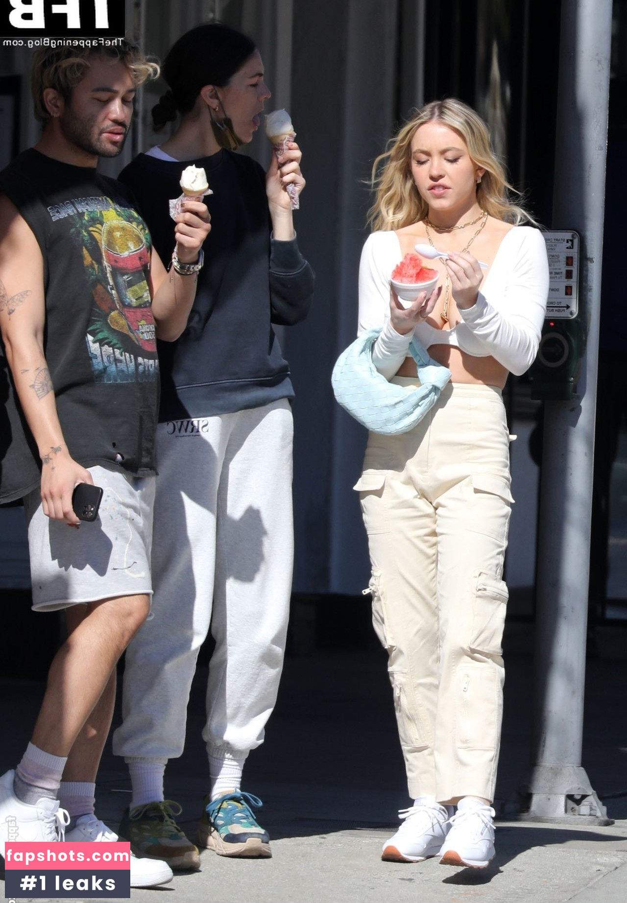 Sydney Sweeney gallery photo #6275