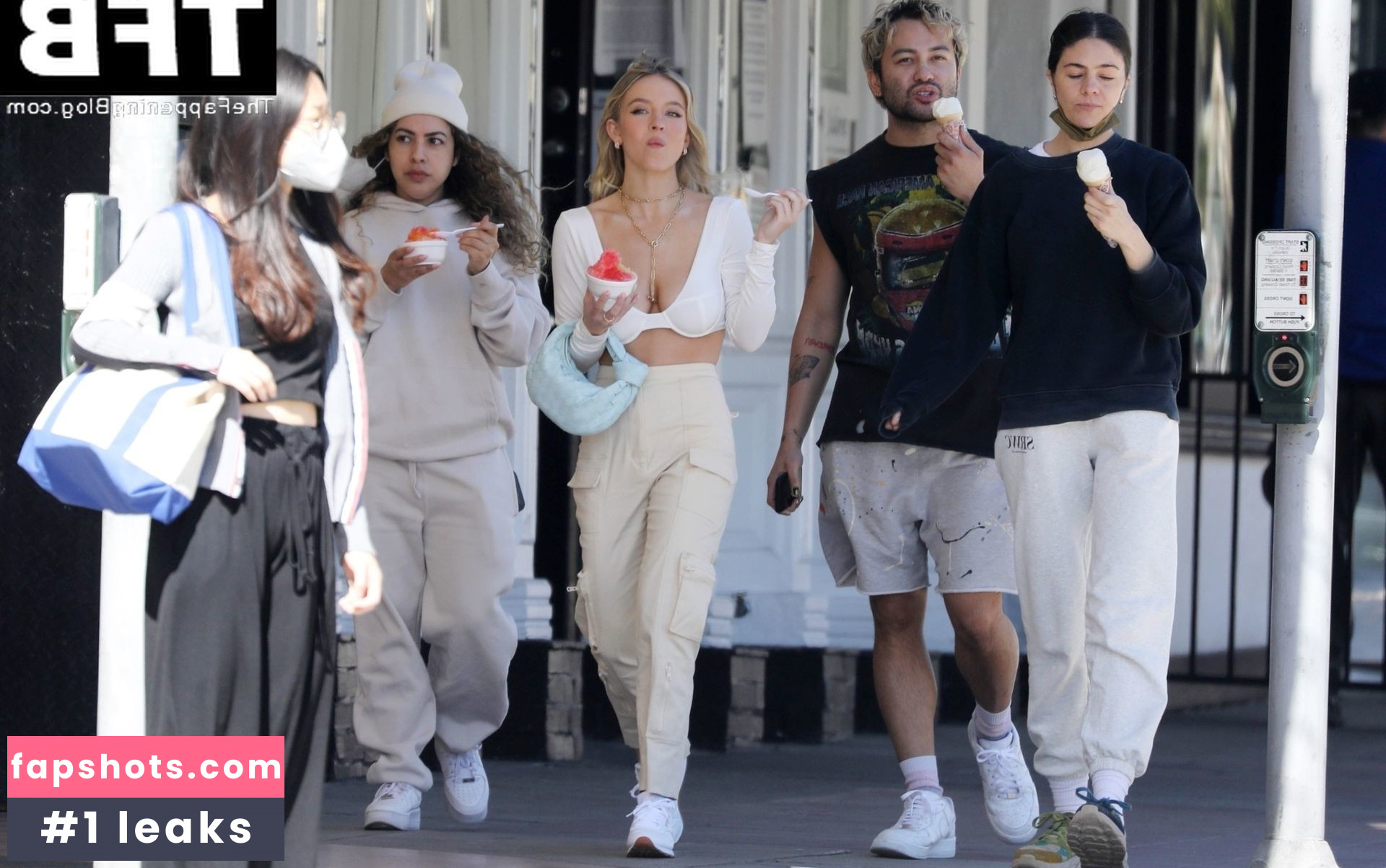 Sydney Sweeney gallery photo #6276