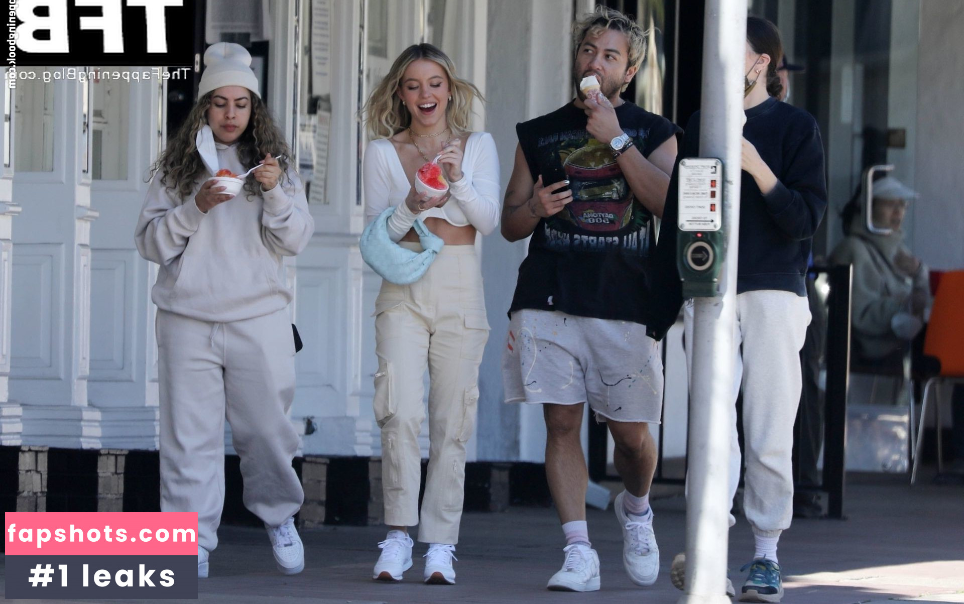 Sydney Sweeney gallery photo #6280