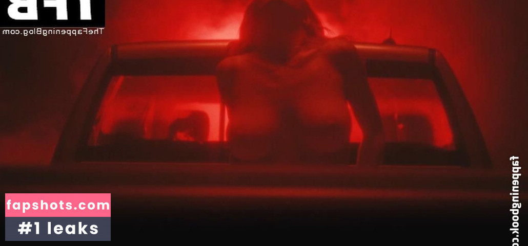 Sydney Sweeney gallery photo #6330