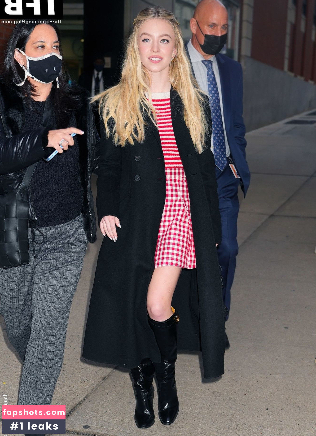 Sydney Sweeney gallery photo #6365