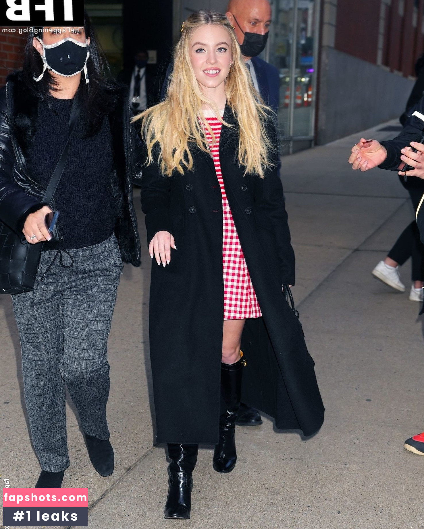 Sydney Sweeney gallery photo #6370