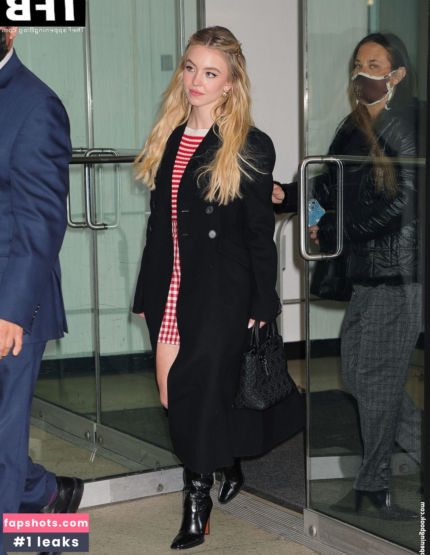 Sydney Sweeney gallery photo #6374