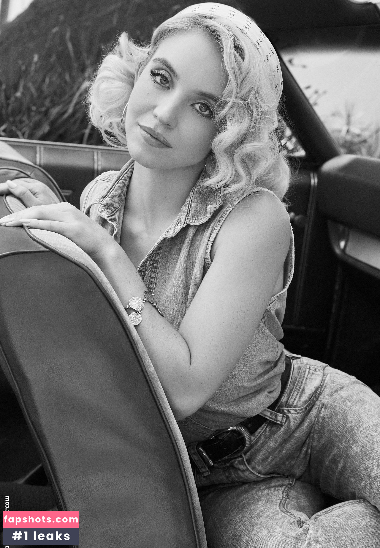 Sydney Sweeney gallery photo #6588