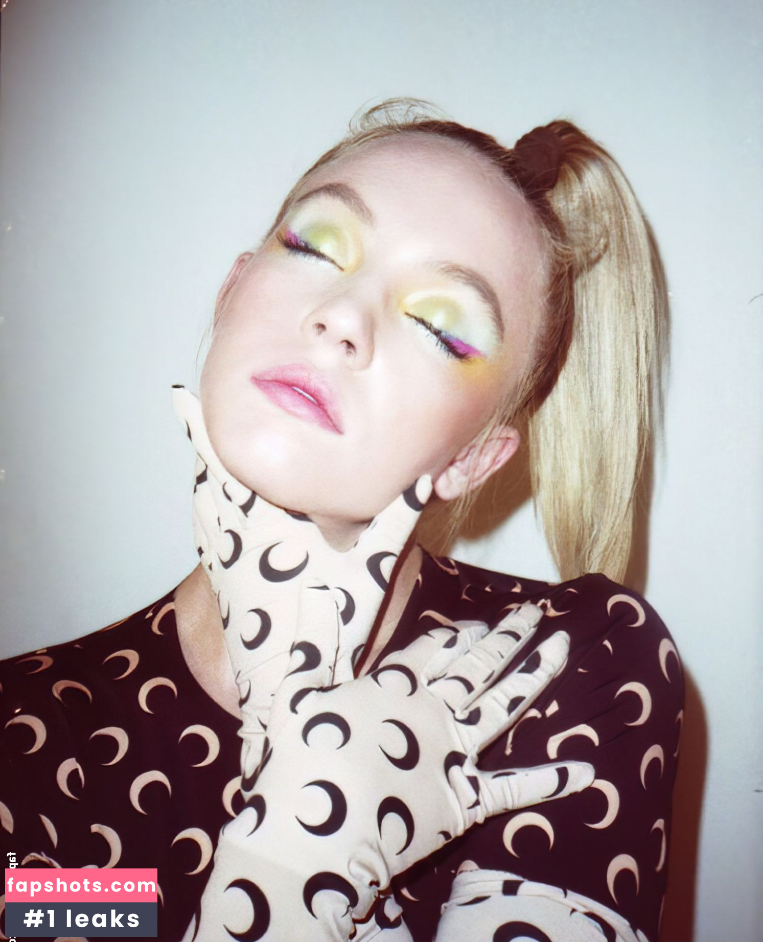 Sydney Sweeney gallery photo #6610