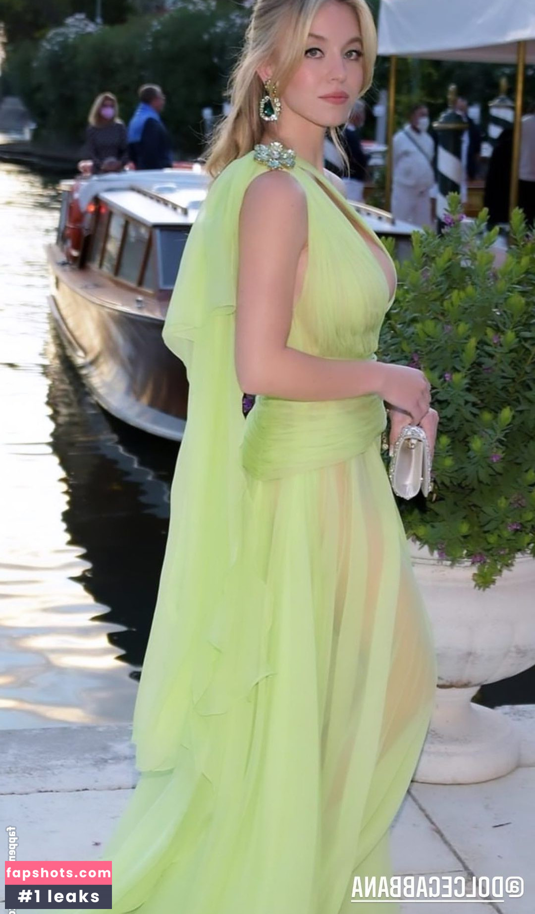 Sydney Sweeney gallery photo #6627