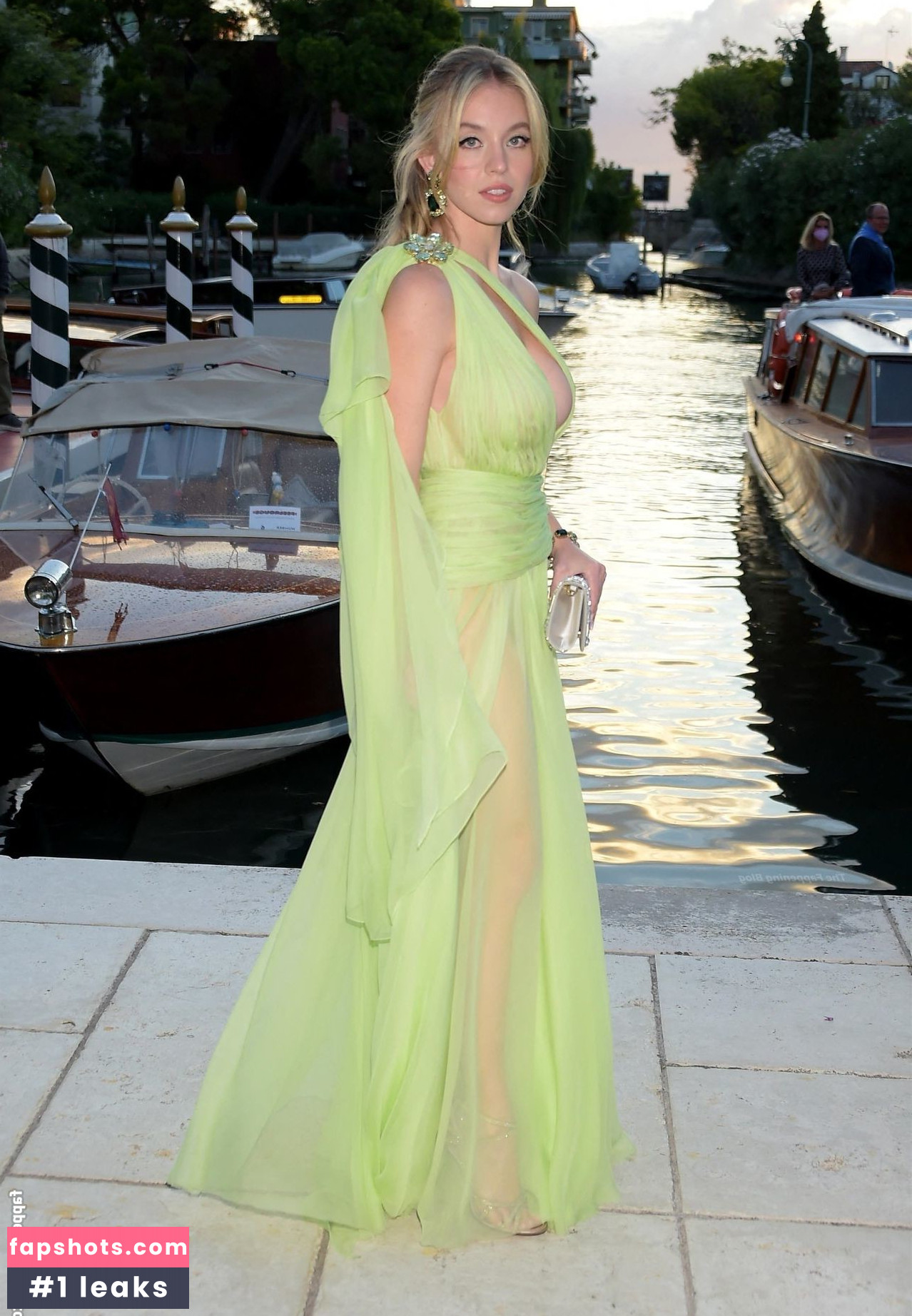 Sydney Sweeney gallery photo #6638