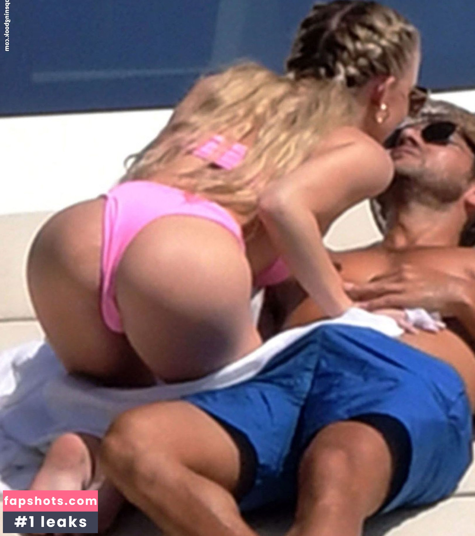 Sydney Sweeney gallery photo #6726