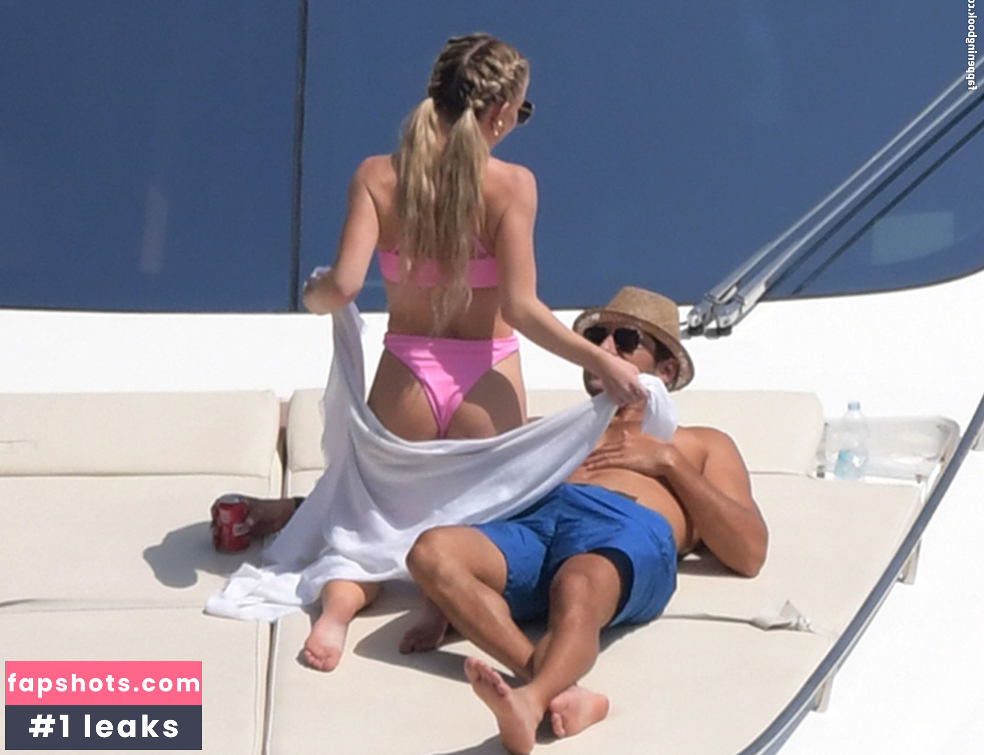 Sydney Sweeney gallery photo #6805