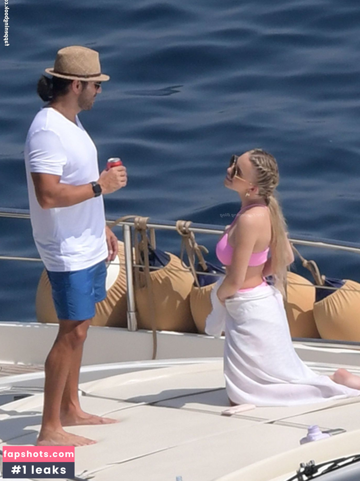 Sydney Sweeney gallery photo #6826