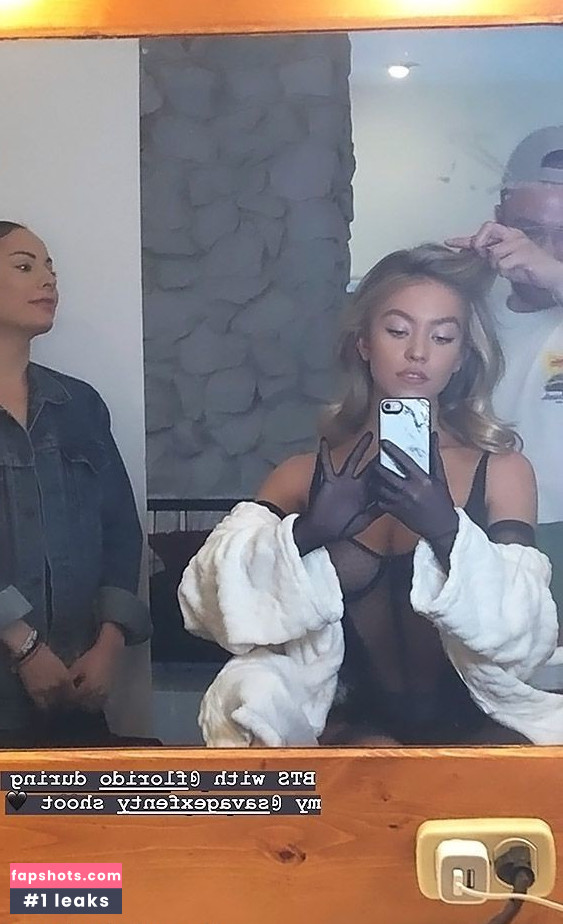 Sydney Sweeney gallery photo #7007