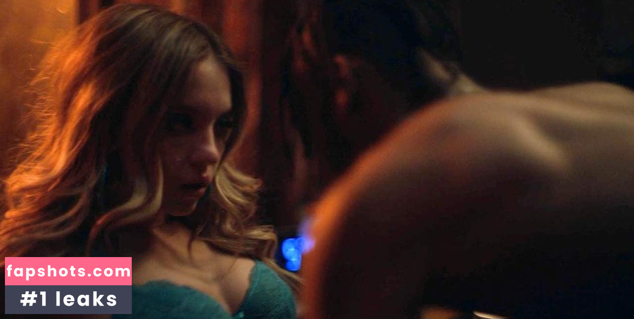 Sydney Sweeney gallery photo #7062