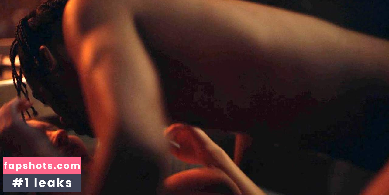 Sydney Sweeney gallery photo #7064