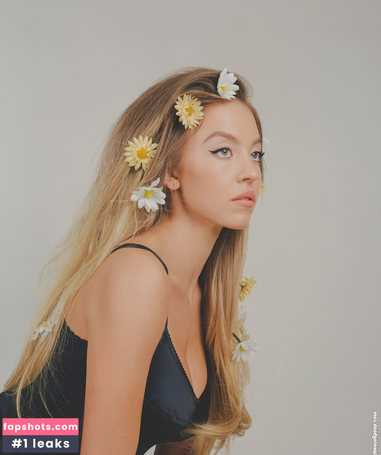 Sydney Sweeney gallery photo #7103