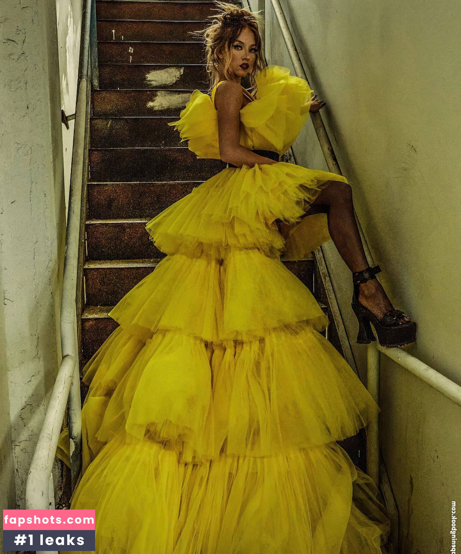 Sydney Sweeney gallery photo #7196