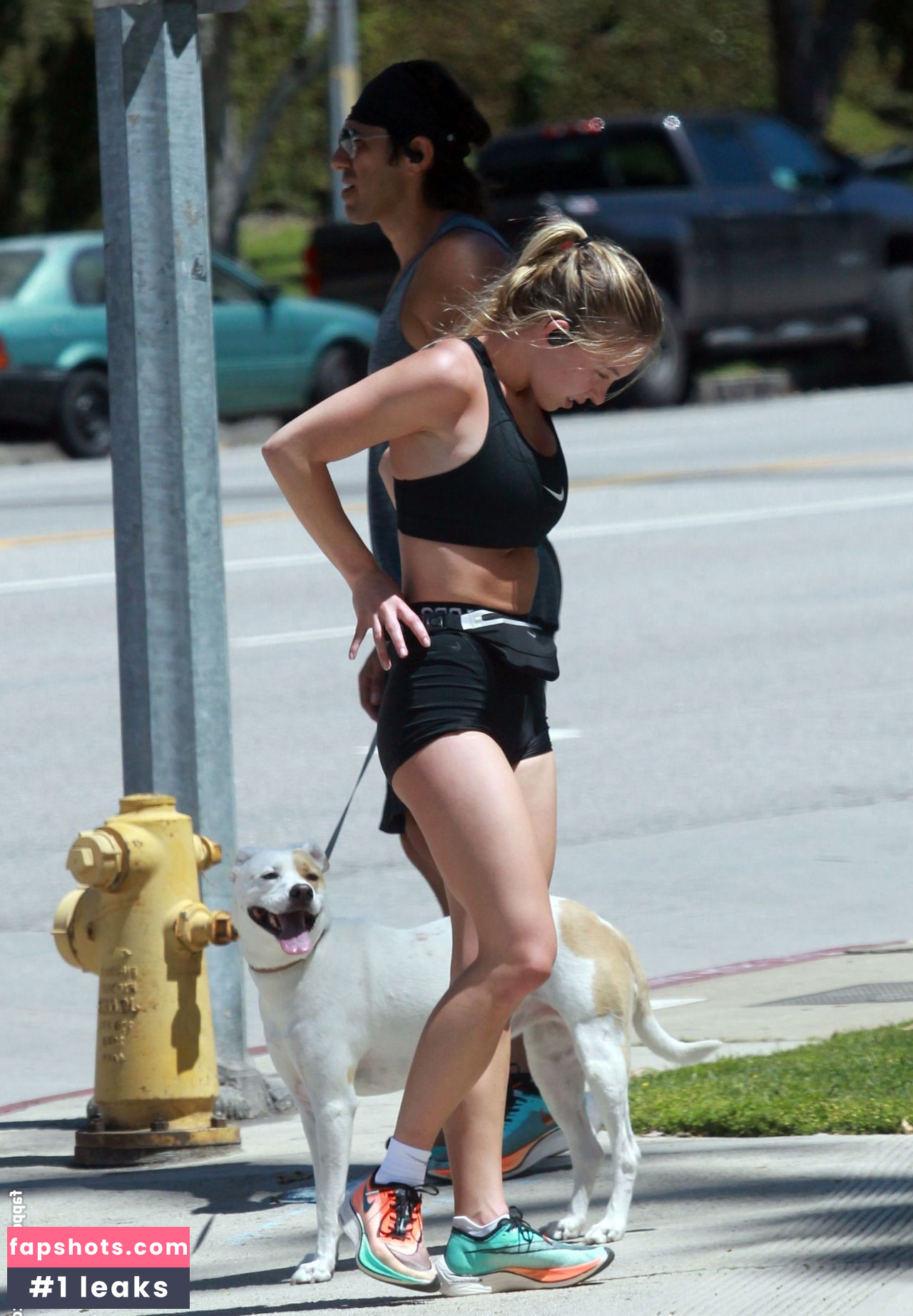 Sydney Sweeney gallery photo #7276