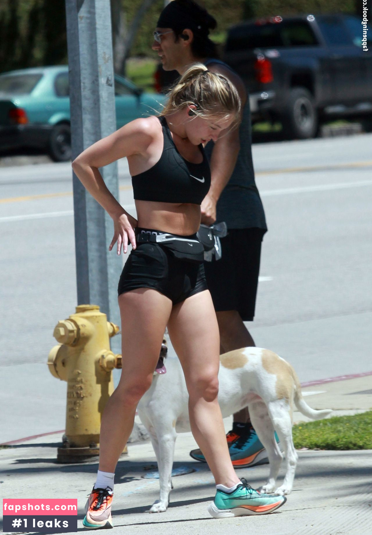 Sydney Sweeney gallery photo #7277