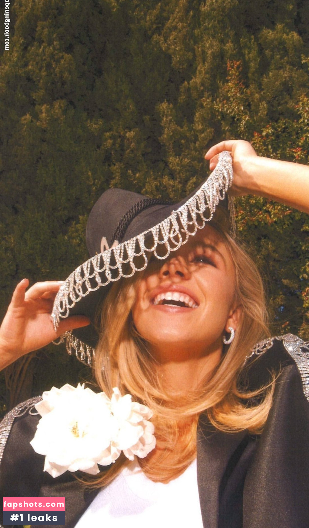 Sydney Sweeney gallery photo #7361