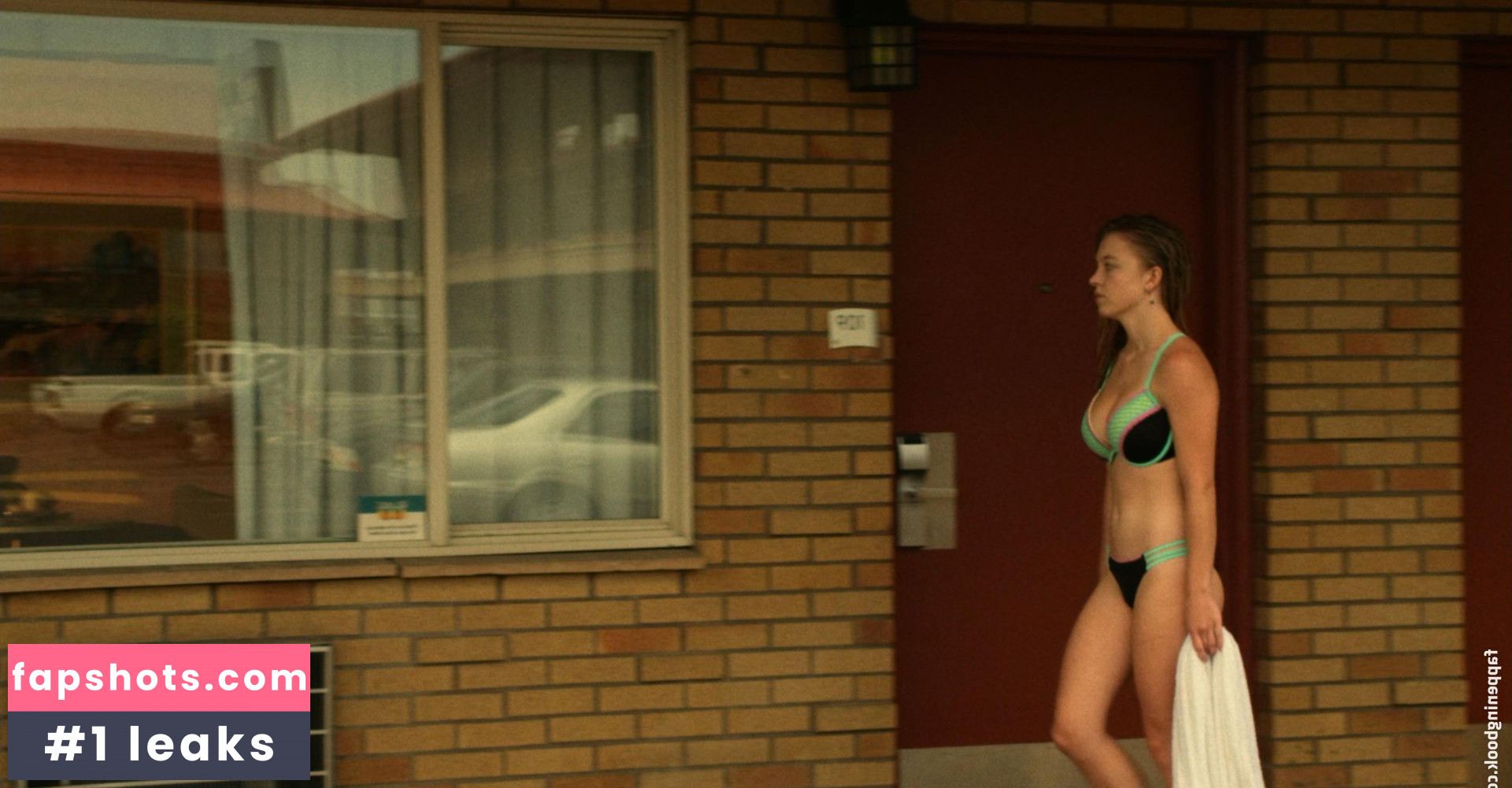 Sydney Sweeney gallery photo #7521