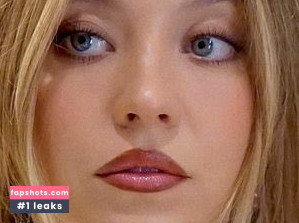 Sydney Sweeney gallery photo #1598