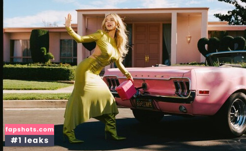 Sydney Sweeney gallery photo #1833