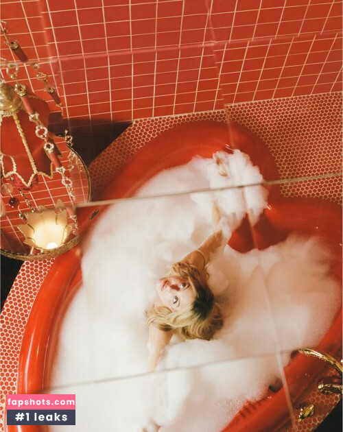 Sydney Sweeney gallery photo #1836