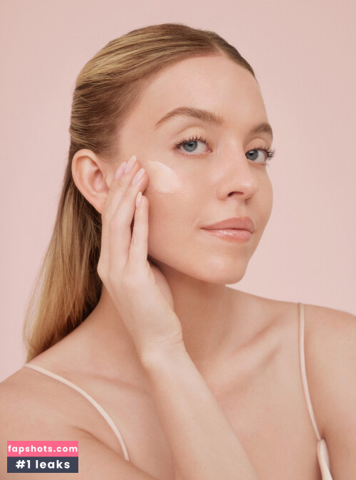 Sydney Sweeney gallery photo #1885