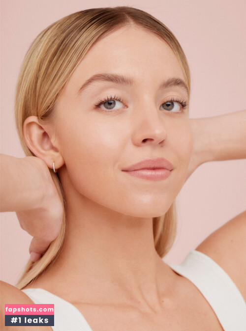 Sydney Sweeney gallery photo #1890