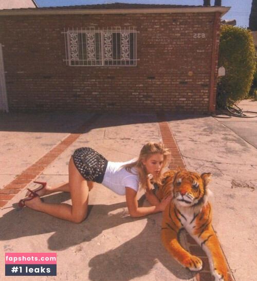 Sydney Sweeney gallery photo #1906