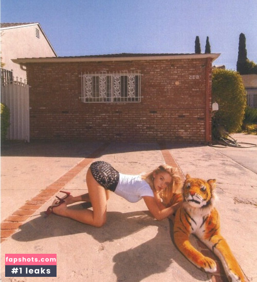 Sydney Sweeney gallery photo #1908