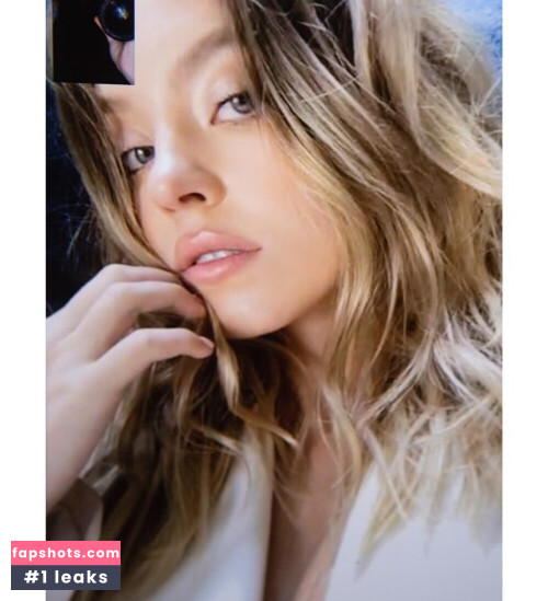 Sydney Sweeney gallery photo #1928
