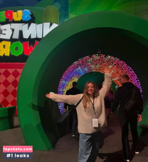 Sydney Sweeney gallery photo #1936