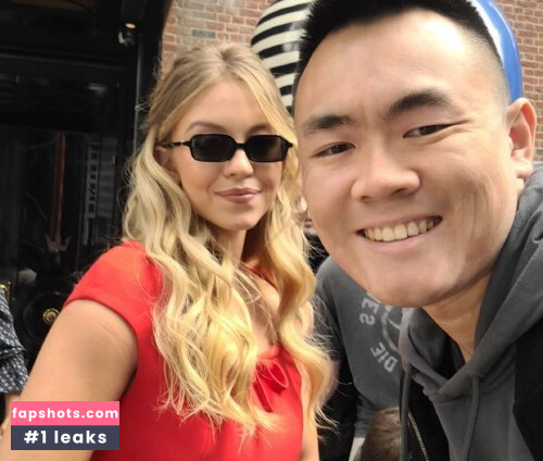 Sydney Sweeney gallery photo #1944