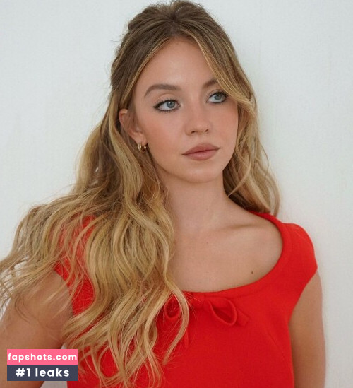 Sydney Sweeney gallery photo #2015
