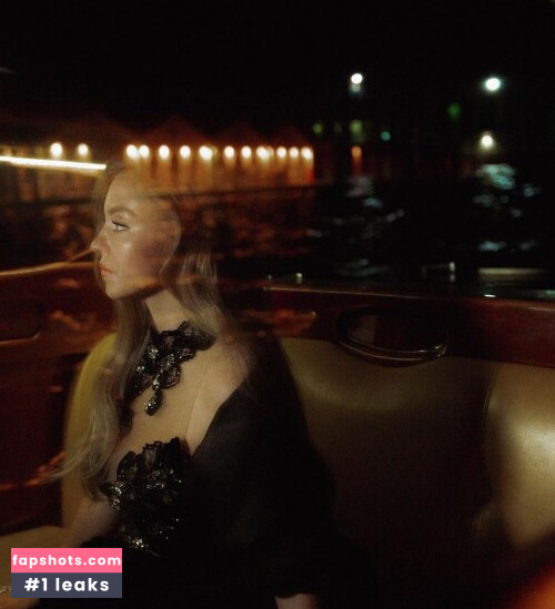Sydney Sweeney gallery photo #2041