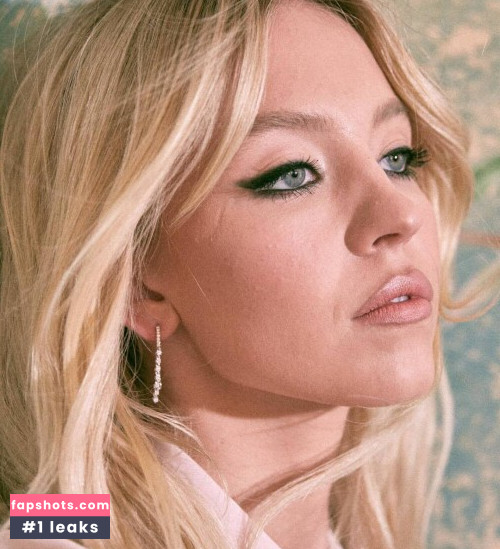 Sydney Sweeney gallery photo #2049