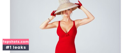 Sydney Sweeney gallery photo #2072