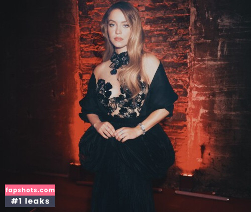 Sydney Sweeney gallery photo #2122