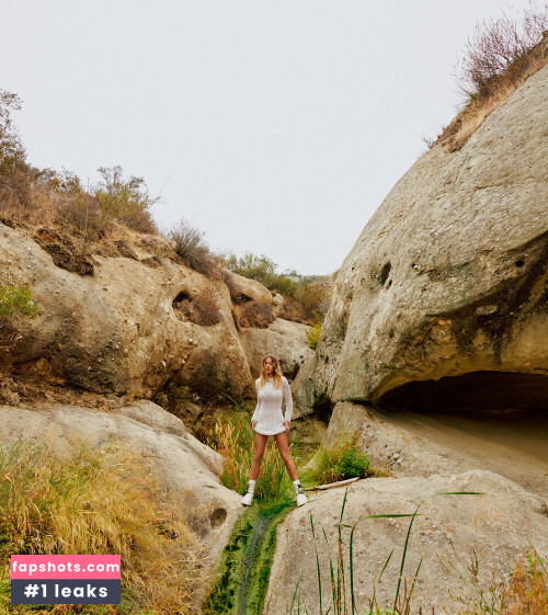 Sydney Sweeney gallery photo #2129