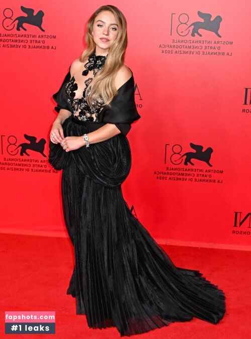 Sydney Sweeney gallery photo #2139