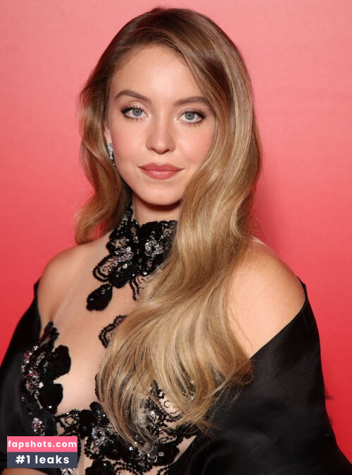 Sydney Sweeney gallery photo #2145