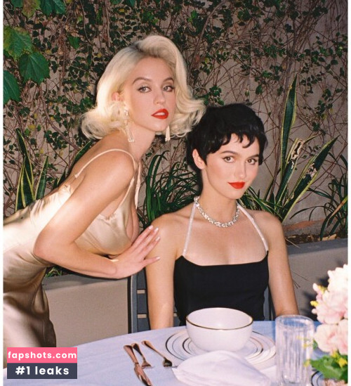 Sydney Sweeney gallery photo #2155