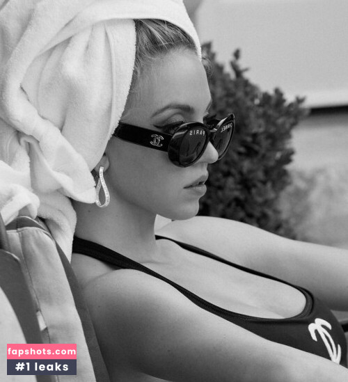 Sydney Sweeney gallery photo #2212
