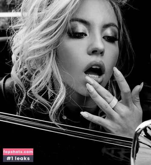 Sydney Sweeney gallery photo #2214