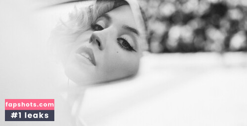 Sydney Sweeney gallery photo #2219